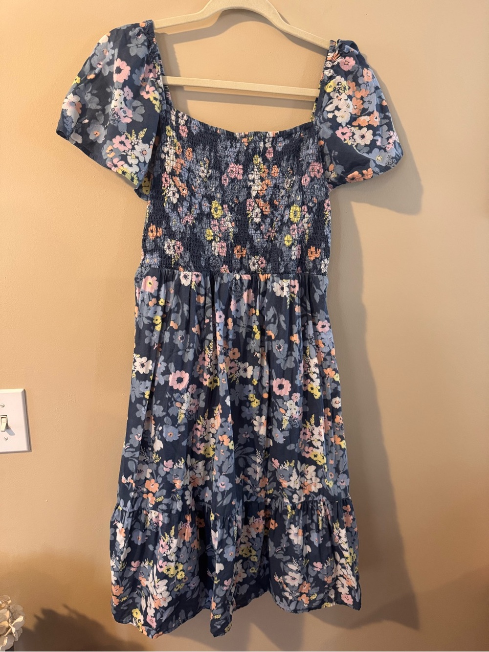 Gap Floral Smocked Puff-Sleeve Dress - size medium